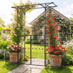 Costway Arco da giardino in metallo con porte e fioriere, Traliccio pergolato decorativo per piante rampicanti vite e rose - immagine 2