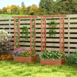 Costway Letto da giardino in legno con traliccio e tetto pendente, Scatola fioriera con fori di drenaggio per interni ed esterni Marrone scuro - immagine 3