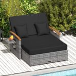 Costway Letto da giorno in rattan per patio schienale regolabile a 4 livelli, Set 2 pezzi con divanetto e pouf contenitore tavoli ribaltabili Nero - immagine 3