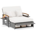 Costway Letto da giorno in rattan per patio schienale regolabile a 4 livelli, Set 2 pezzi con divanetto e pouf contenitore tavoli ribaltabili Bianco - immagine 4