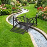 Costway Ponte da giardino in metallo con ringhiere di sicureza e decorazioni floreali, Ponticello resistente portata 150 kg 101,5 x 45 x 43,5 cm - immagine 2