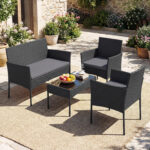 Costway Salotto da giardino in rattan 4 pz con divano poltrone e tavolino vetro, Set esterno con cuscini per balcone terrazzo e patio Grigio - immagine 4