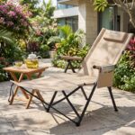 Costway Sdraio pieghevole con poggiapiedi schienale regolabile e poggiatesta, Sdraio da campeggio tasca 150kg spiaggia e giardino Kaki - immagine 3