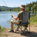 Costway Sedia da campeggio pieghevole con portacellulare borsa ghiaccio e tasca, Sedia da esterno struttura in metallo per pesca e spiaggia Verde - immagine 4