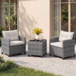 Costway Set mobili da esterno 3 pezzi con vetro temperato morbidi cuscini, Set sedie e tavolo in rattan per balcone veranda e giardino Bianco - immagine 2