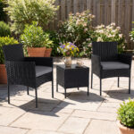 Costway Set mobili da giardino 3 pezzi in rattan con tavolino vetro temperato e 2 poltrone, Arredamento esterno per patio balcone e piscina Grigio - immagine 3