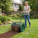 Costway Spargitore di compost con manico a t per semina e piantagione, Spargitore di letame e terreno per giardino Verde - immagine 2