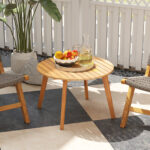 Costway Tavolino da esterno rotondo 62 cm in legno massello, Tavolino laterale basso da giardino da caffè montaggio semplice naturale - immagine 2