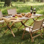 Costway Tavolo da picnic pieghevole e portatile a 4-6 posti, Tavolo da campeggio in legno massello con piano arrotolabile Naturale - immagine 2
