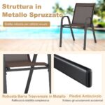 Costway Set di 2 sedie da patio impilabili in metallo con braccioli, Sedie da pranzo in tessuto traspirante Marrone - immagine 8