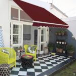 Costway Tenda da sole a caduta inclinabile da esterno, Tendalino a scomparsa con manovella 4x2,5m Rosso bordeaux - immagine 3