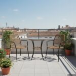 VESTIAMO CASA GIARDINO - Set da giardino Tavolo con 2 Sedie in Metallo e Rattan - immagine 2