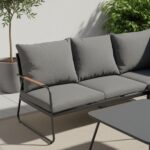 VESTIAMO CASA GIARDINO - Set Salotto da giardino Angolare 5 Posti Struttura in Acciaio Antracite, braccioli Effetto Legno e Top in Vetro con cuscini inclusi - immagine 3
