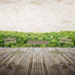VESTIAMO CASA GIARDINO - Set giardino Bistrot tavolo 60x60 cm e 2 sedie pieghevoli in acciaio Tortora - immagine 8